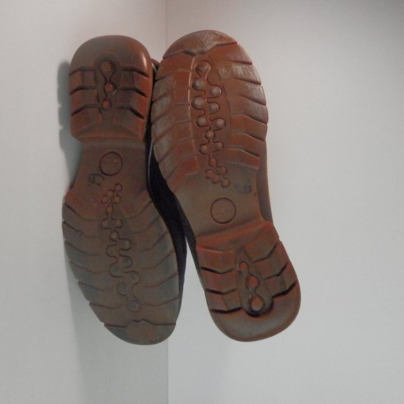 Timberland Leather Two Tone Booties - Picture 6 of 12